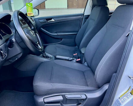 Белый Фольксваген Джетта, объемом двигателя 1.4 л и пробегом 195 тыс. км за 9000 $, фото 50 на Automoto.ua