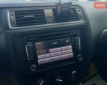 Фольксваген Джетта 2015 в Ивано-Франковске на Automoto.ua Белый Фольксваген Джетта, объемом двигателя 1.78 л и пробегом 201 тыс. км за 10700 $, фото 13 на Automoto.ua