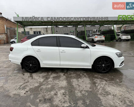 Белый Фольксваген Джетта, объемом двигателя 1.97 л и пробегом 225 тыс. км за 11300 $, фото 4 на Automoto.ua