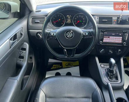 Фольксваген Джетта 2015 в Ивано-Франковске на Automoto.ua Белый Фольксваген Джетта, объемом двигателя 1.78 л и пробегом 201 тыс. км за 10700 $, фото 20 на Automoto.ua