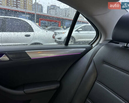 Белый Фольксваген Джетта, объемом двигателя 1.8 л и пробегом 120 тыс. км за 11500 $, фото 13 на Automoto.ua