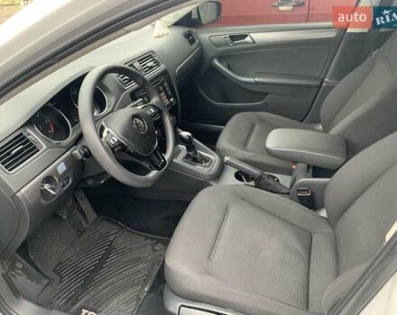 Белый Фольксваген Джетта, объемом двигателя 2 л и пробегом 120 тыс. км за 9900 $, фото 40 на Automoto.ua