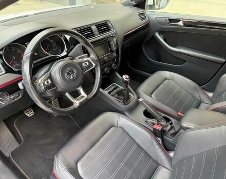 Белый Фольксваген Джетта, объемом двигателя 2 л и пробегом 73 тыс. км за 8000 $, фото 7 на Automoto.ua