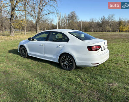 Белый Фольксваген Джетта, объемом двигателя 1.8 л и пробегом 177 тыс. км за 9200 $, фото 4 на Automoto.ua