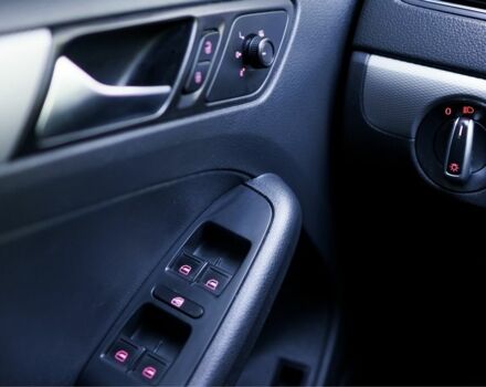 Белый Фольксваген Джетта, объемом двигателя 1.8 л и пробегом 196 тыс. км за 9300 $, фото 13 на Automoto.ua