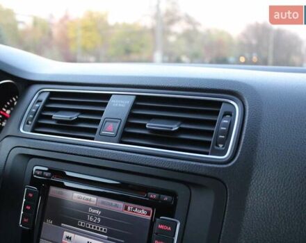 Білий Фольксваген Джетта, об'ємом двигуна 1.8 л та пробігом 158 тис. км за 11600 $, фото 23 на Automoto.ua