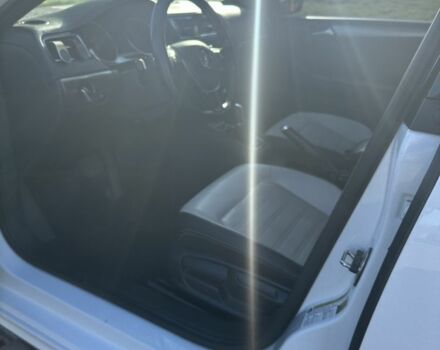 Білий Фольксваген Джетта, об'ємом двигуна 1.8 л та пробігом 173 тис. км за 10500 $, фото 13 на Automoto.ua