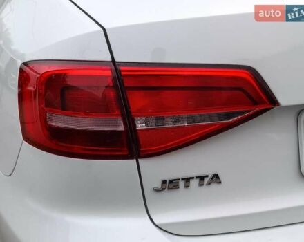 Білий Фольксваген Джетта, об'ємом двигуна 2 л та пробігом 118 тис. км за 10890 $, фото 6 на Automoto.ua