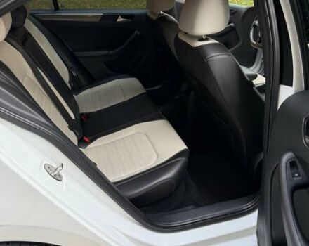 Фольксваген Джетта 2015 в Броварах на Automoto.ua Белый Фольксваген Джетта, объемом двигателя 1.8 л и пробегом 157 тыс. км за 14800 $, фото 4 на Automoto.ua