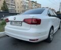 Фольксваген Джетта 2015 у Василькове на Automoto.ua Білий Фольксваген Джетта, об'ємом двигуна 2 л та пробігом 220 тис. км за 7800 $, фото 3 на Automoto.ua