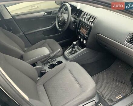 Белый Фольксваген Джетта, объемом двигателя 2 л и пробегом 120 тыс. км за 9900 $, фото 33 на Automoto.ua