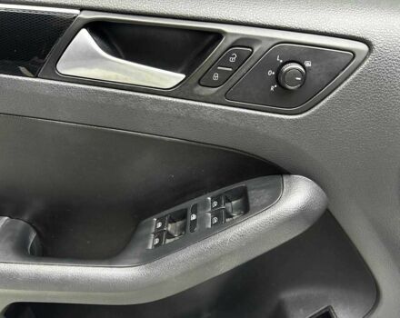 Белый Фольксваген Джетта, объемом двигателя 1.8 л и пробегом 177 тыс. км за 9750 $, фото 6 на Automoto.ua