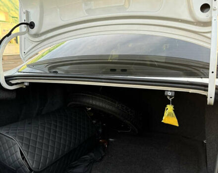 Белый Фольксваген Джетта, объемом двигателя 2 л и пробегом 180 тыс. км за 9500 $, фото 9 на Automoto.ua