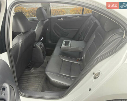 Белый Фольксваген Джетта, объемом двигателя 1.97 л и пробегом 225 тыс. км за 11300 $, фото 10 на Automoto.ua