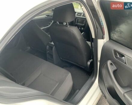 Белый Фольксваген Джетта, объемом двигателя 2 л и пробегом 120 тыс. км за 9900 $, фото 23 на Automoto.ua