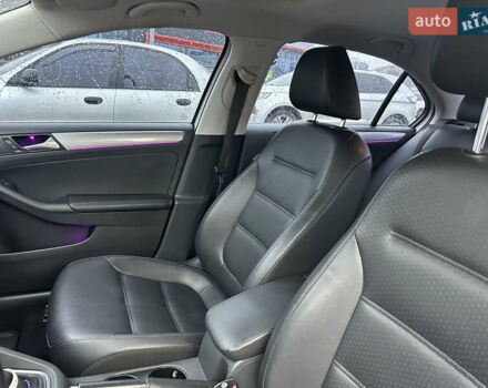 Белый Фольксваген Джетта, объемом двигателя 1.8 л и пробегом 120 тыс. км за 11500 $, фото 11 на Automoto.ua