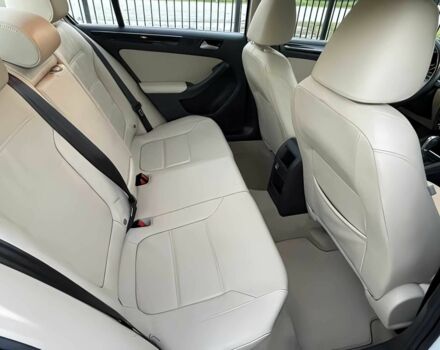 Белый Фольксваген Джетта, объемом двигателя 2 л и пробегом 76 тыс. км за 8300 $, фото 13 на Automoto.ua