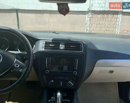 Белый Фольксваген Джетта, объемом двигателя 1.8 л и пробегом 220 тыс. км за 11200 $, фото 7 на Automoto.ua