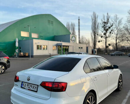 Белый Фольксваген Джетта, объемом двигателя 2 л и пробегом 180 тыс. км за 9500 $, фото 2 на Automoto.ua