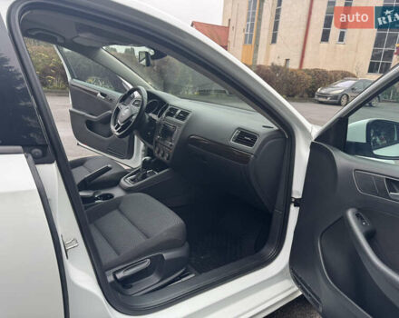 Белый Фольксваген Джетта, объемом двигателя 1.97 л и пробегом 168 тыс. км за 13000 $, фото 12 на Automoto.ua