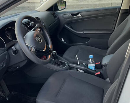 Білий Фольксваген Джетта, об'ємом двигуна 2 л та пробігом 117 тис. км за 10500 $, фото 5 на Automoto.ua