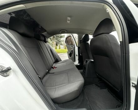 Белый Фольксваген Джетта, объемом двигателя 2 л и пробегом 189 тыс. км за 8850 $, фото 10 на Automoto.ua