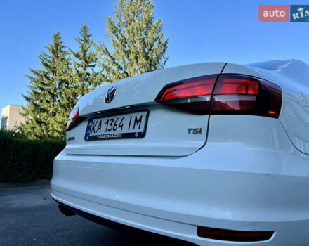 Белый Фольксваген Джетта, объемом двигателя 1.4 л и пробегом 195 тыс. км за 9000 $, фото 19 на Automoto.ua