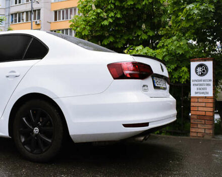 Білий Фольксваген Джетта, об'ємом двигуна 1.4 л та пробігом 115 тис. км за 12300 $, фото 2 на Automoto.ua