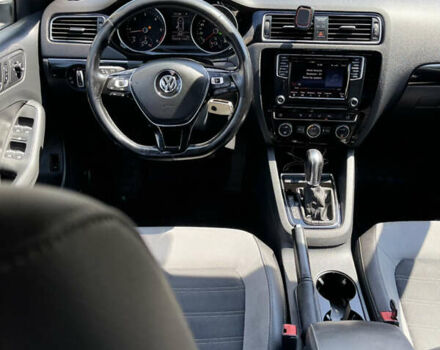 Білий Фольксваген Джетта, об'ємом двигуна 1.6 л та пробігом 173 тис. км за 11000 $, фото 10 на Automoto.ua