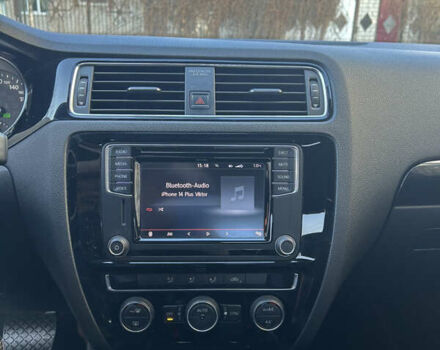 Белый Фольксваген Джетта, объемом двигателя 1.6 л и пробегом 195 тыс. км за 12400 $, фото 17 на Automoto.ua