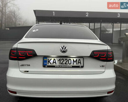 Білий Фольксваген Джетта, об'ємом двигуна 1.8 л та пробігом 103 тис. км за 13000 $, фото 5 на Automoto.ua