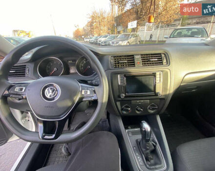 Білий Фольксваген Джетта, об'ємом двигуна 1.4 л та пробігом 140 тис. км за 10899 $, фото 21 на Automoto.ua