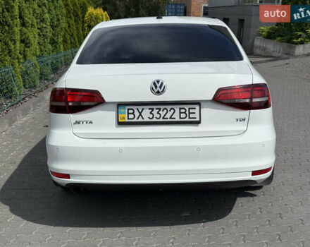 Фольксваген Джетта 2016 в Хмельницком на Automoto.ua Белый Фольксваген Джетта, объемом двигателя 1.6 л и пробегом 116 тыс. км за 15000 $, фото 7 на Automoto.ua