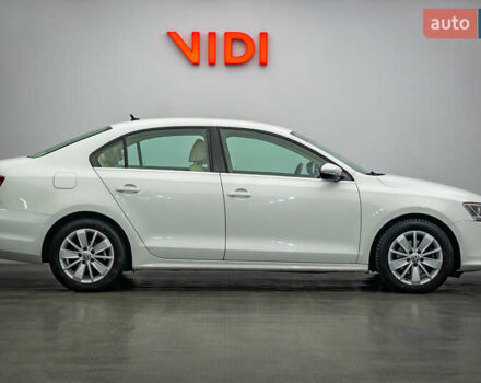 Фольксваген Джетта 2016 в Киеве на Automoto.ua Белый Фольксваген Джетта, объемом двигателя 1.6 л и пробегом 102 тыс. км за 11404 $, фото 3 на Automoto.ua
