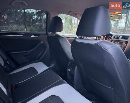 Белый Фольксваген Джетта, объемом двигателя 1.6 л и пробегом 180 тыс. км за 10990 $, фото 27 на Automoto.ua