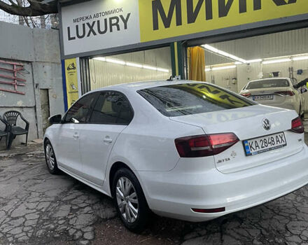 Фольксваген Джетта 2016 в Киеве на Automoto.ua Белый Фольксваген Джетта, объемом двигателя 1.6 л и пробегом 211 тыс. км за 11300 $, фото 3 на Automoto.ua