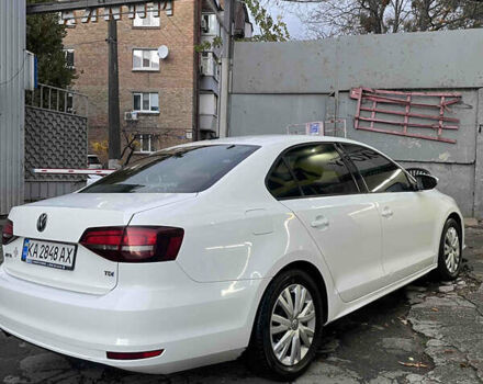 Фольксваген Джетта 2016 в Киеве на Automoto.ua Белый Фольксваген Джетта, объемом двигателя 1.6 л и пробегом 211 тыс. км за 11300 $, фото 4 на Automoto.ua