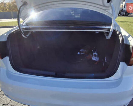 Белый Фольксваген Джетта, объемом двигателя 1.4 л и пробегом 184 тыс. км за 9300 $, фото 10 на Automoto.ua