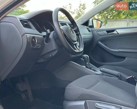 Білий Фольксваген Джетта, об'ємом двигуна 1.6 л та пробігом 52 тис. км за 14500 $, фото 32 на Automoto.ua