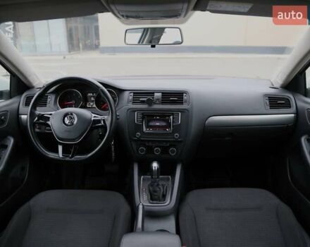 Білий Фольксваген Джетта, об'ємом двигуна 1.6 л та пробігом 122 тис. км за 12600 $, фото 11 на Automoto.ua