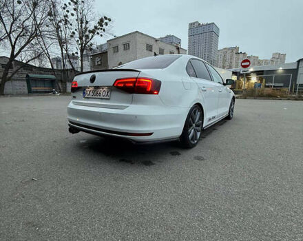 Белый Фольксваген Джетта, объемом двигателя 2 л и пробегом 106 тыс. км за 12500 $, фото 10 на Automoto.ua