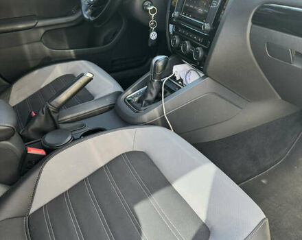 Белый Фольксваген Джетта, объемом двигателя 1.6 л и пробегом 73 тыс. км за 16000 $, фото 6 на Automoto.ua