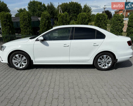 Фольксваген Джетта 2016 в Хмельницком на Automoto.ua Белый Фольксваген Джетта, объемом двигателя 1.6 л и пробегом 116 тыс. км за 15000 $, фото 3 на Automoto.ua