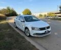 Фольксваген Джетта 2016 в Житомире на Automoto.ua Белый Фольксваген Джетта, объемом двигателя 1.8 л и пробегом 80 тыс. км за 2000 $, фото 1 на Automoto.ua