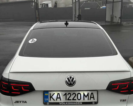 Білий Фольксваген Джетта, об'ємом двигуна 1.8 л та пробігом 103 тис. км за 13000 $, фото 4 на Automoto.ua