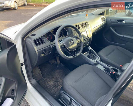Білий Фольксваген Джетта, об'ємом двигуна 1.4 л та пробігом 140 тис. км за 10899 $, фото 19 на Automoto.ua