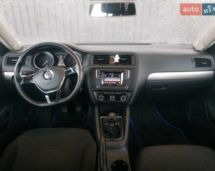 Білий Фольксваген Джетта, об'ємом двигуна 1.6 л та пробігом 307 тис. км за 8999 $, фото 32 на Automoto.ua