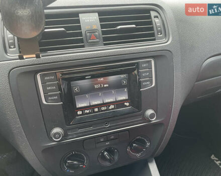 Белый Фольксваген Джетта, объемом двигателя 1.4 л и пробегом 159 тыс. км за 9100 $, фото 21 на Automoto.ua