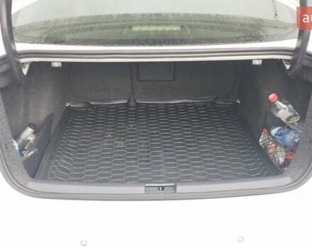 Фольксваген Джетта 2016 в Сваляве на Automoto.ua Белый Фольксваген Джетта, объемом двигателя 1.6 л и пробегом 219 тыс. км за 11300 $, фото 49 на Automoto.ua