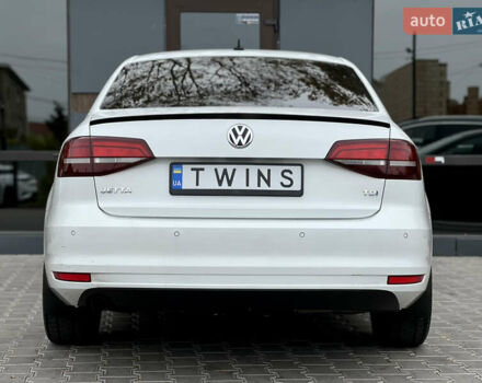 Белый Фольксваген Джетта, объемом двигателя 1.6 л и пробегом 276 тыс. км за 10500 $, фото 4 на Automoto.ua